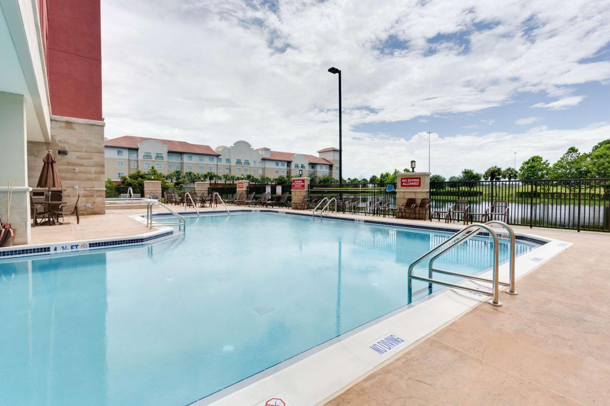 Drury Inn & Suites Fort Myers Airport Fgcu المظهر الخارجي الصورة